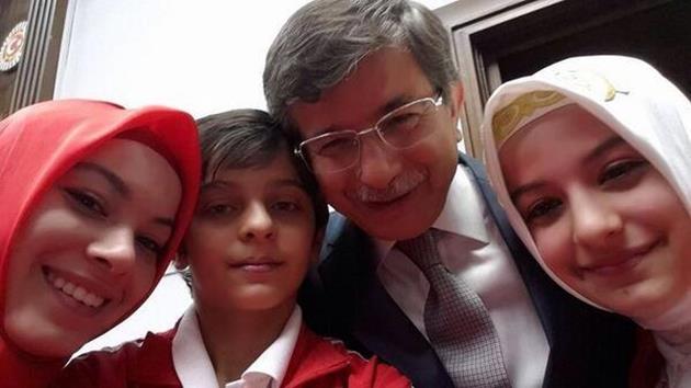 TDK’dan ‘selfie’ Türkçe sözcük