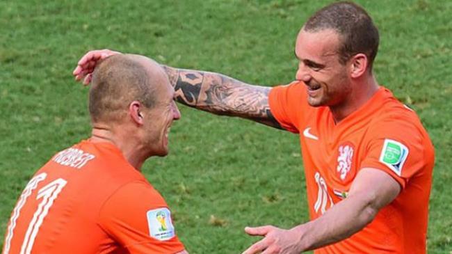 Robben ve Sneijder FIFA’lık oldu!