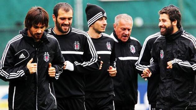 Beşiktaş’a şok üstüne şok! 6 hafta yok!