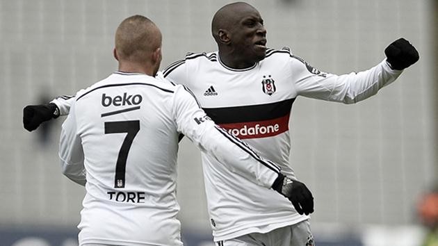 Gökhan Töre- Demba Ba