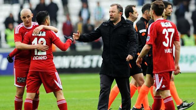 Sergenli Sivasspor dolu dizgin! Yine kazandılar!