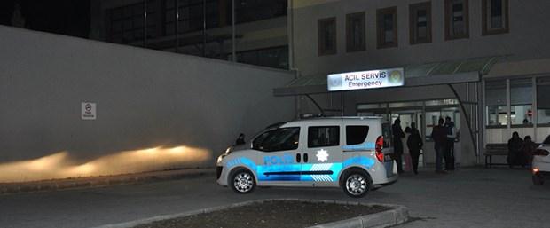 Eşini, 3 çocuğunu ve annesini rehin aldı!