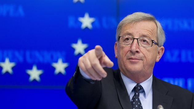 Juncker basın toplantısını terk etti